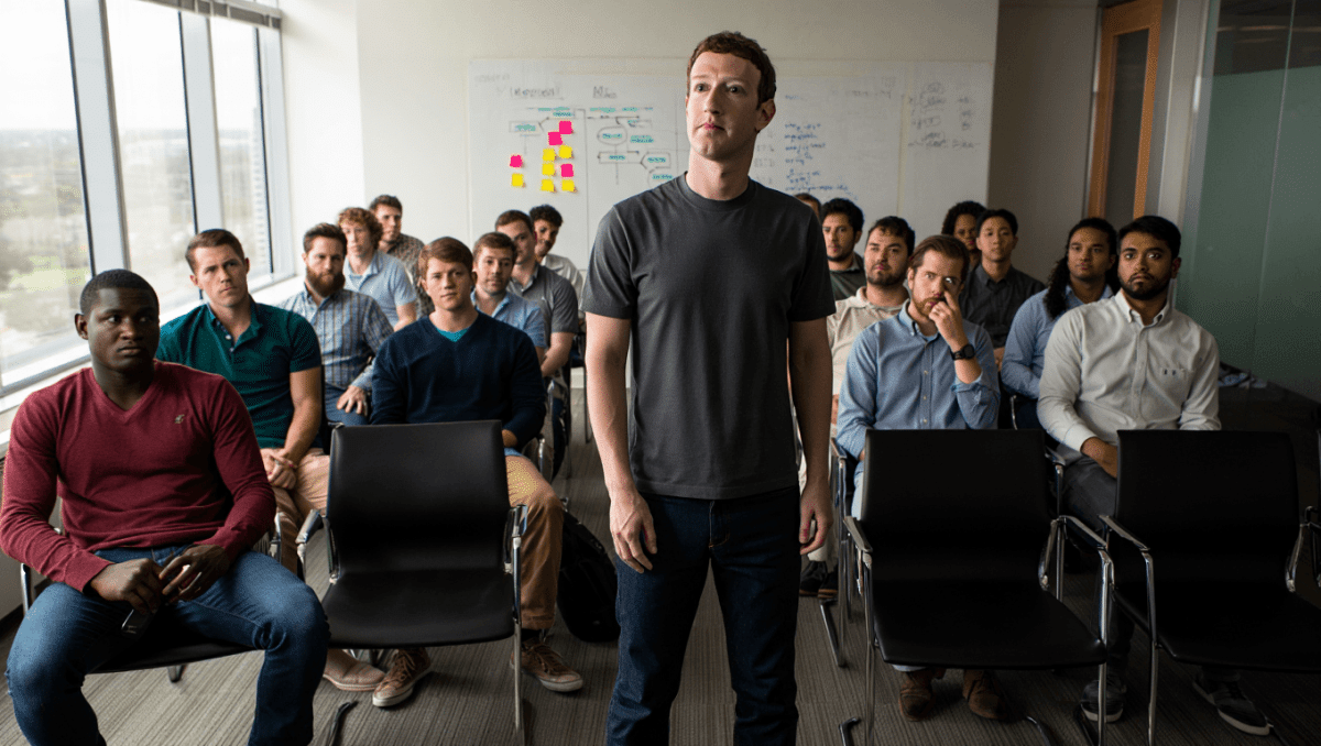 Dopo averne licenziati quasi 10 mila, Zuckerberg ha ordinato ai dipendenti di Meta sopravvissuti ai tagli di «ricominciare a divertirsi»