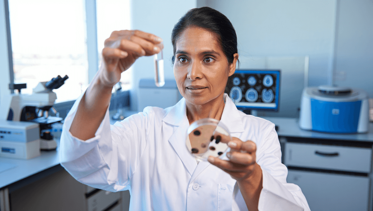 Scientists Discover Brain-Protecting Peptide That Could Change Parkinson’s Treatment